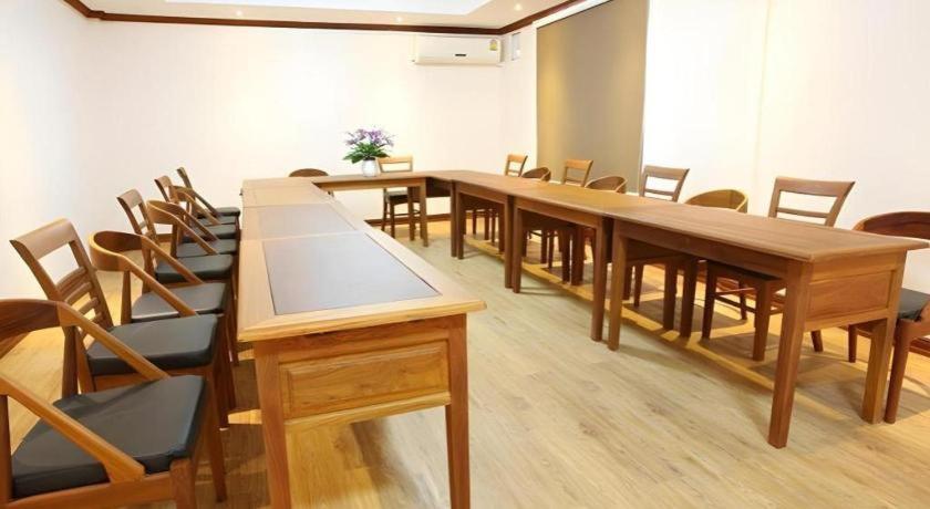 Phonethip Plaza Hotel เวียงจันทน์ ภายนอก รูปภาพ