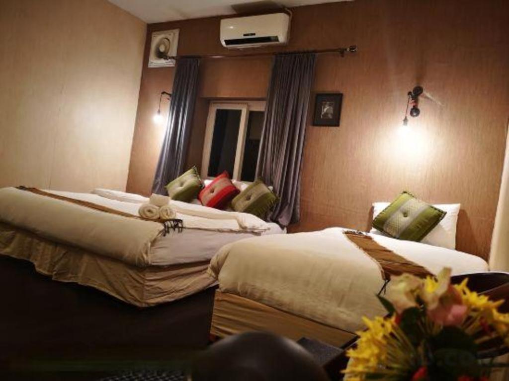 Phonethip Plaza Hotel เวียงจันทน์ ภายนอก รูปภาพ