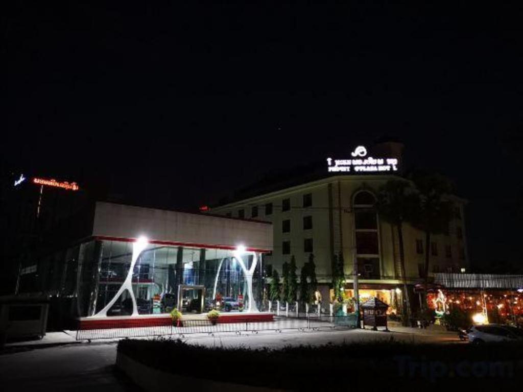 Phonethip Plaza Hotel เวียงจันทน์ ภายนอก รูปภาพ